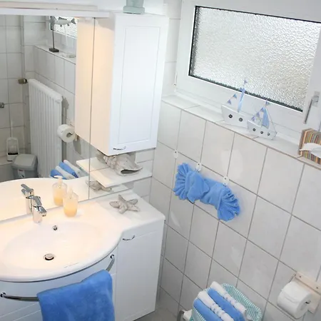 Gaestehaus Zur Seemoewe, 5, Apartment *