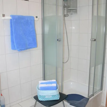 Gaestehaus Zur Seemoewe, 5, * דאהמה