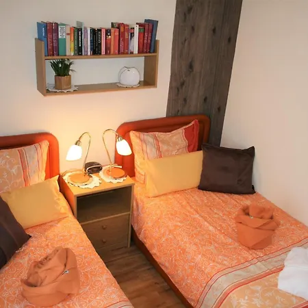 Gaestehaus Zur Seemoewe, 5, Apartment