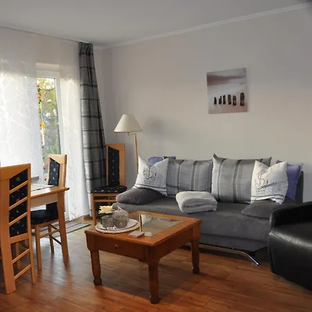 Gaestehaus Zur Seemoewe, 5, דירה דאהמה